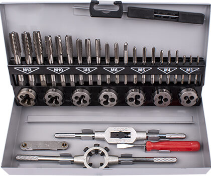 TORK CRAFT - TAP AND DIE SET 32PCE 3-12MM HSS IN STEEL CASE T9322